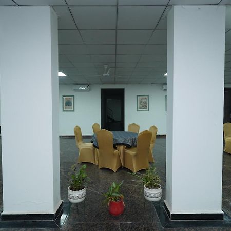 Posh Garden Inn Artemis Hospital Road Gurgaon Dış mekan fotoğraf