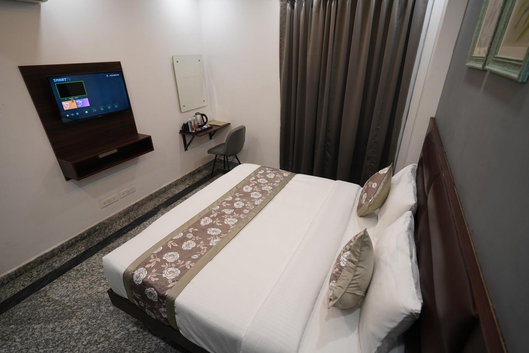 Posh Garden Inn Artemis Hospital Road Gurgaon Dış mekan fotoğraf
