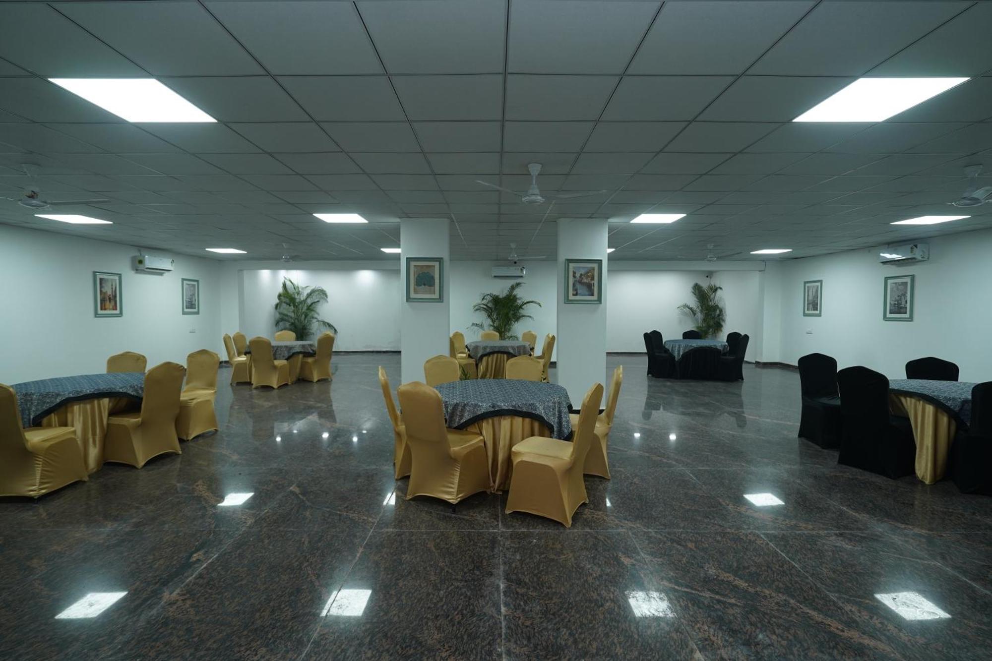 Posh Garden Inn Artemis Hospital Road Gurgaon Dış mekan fotoğraf