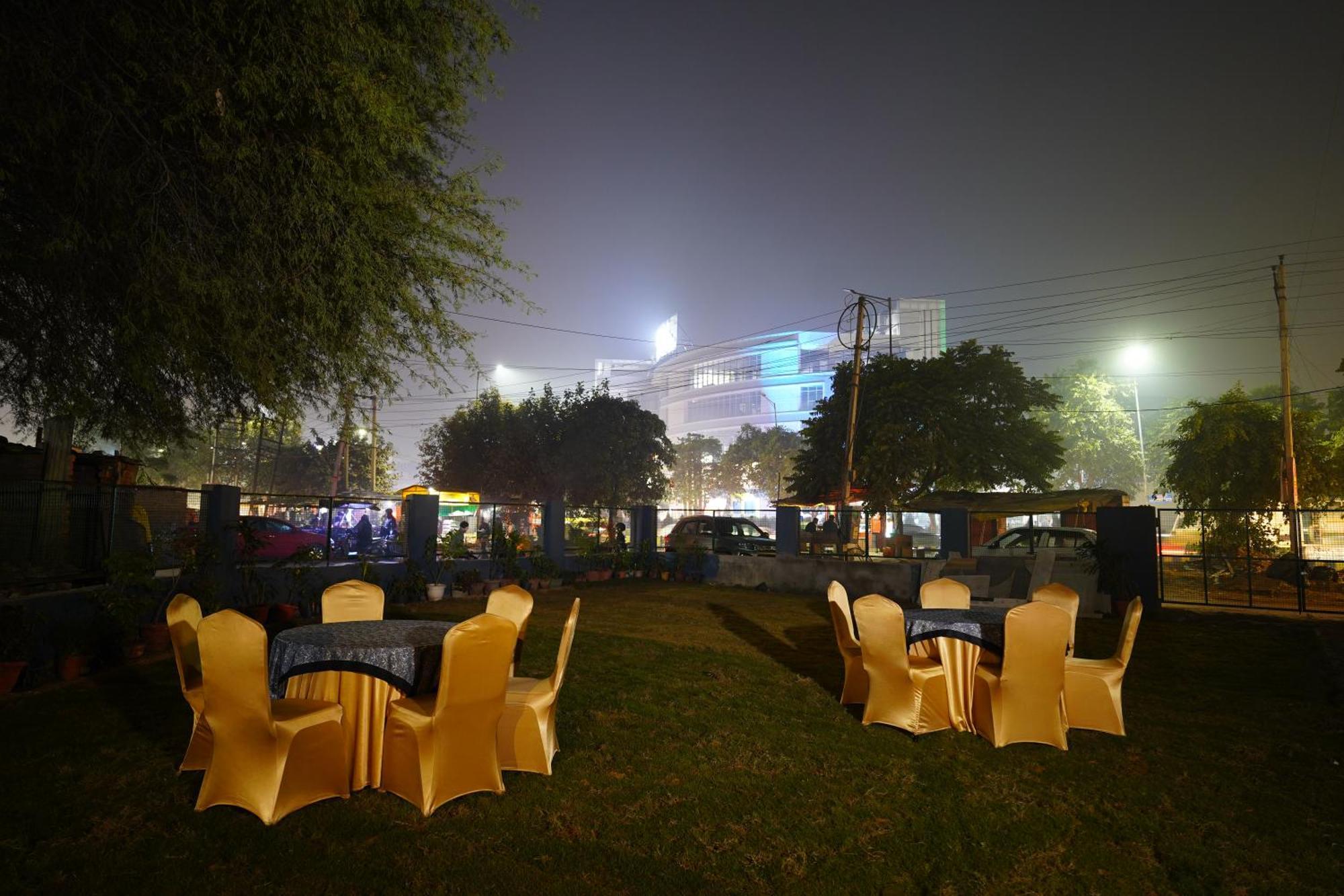 Posh Garden Inn Artemis Hospital Road Gurgaon Dış mekan fotoğraf