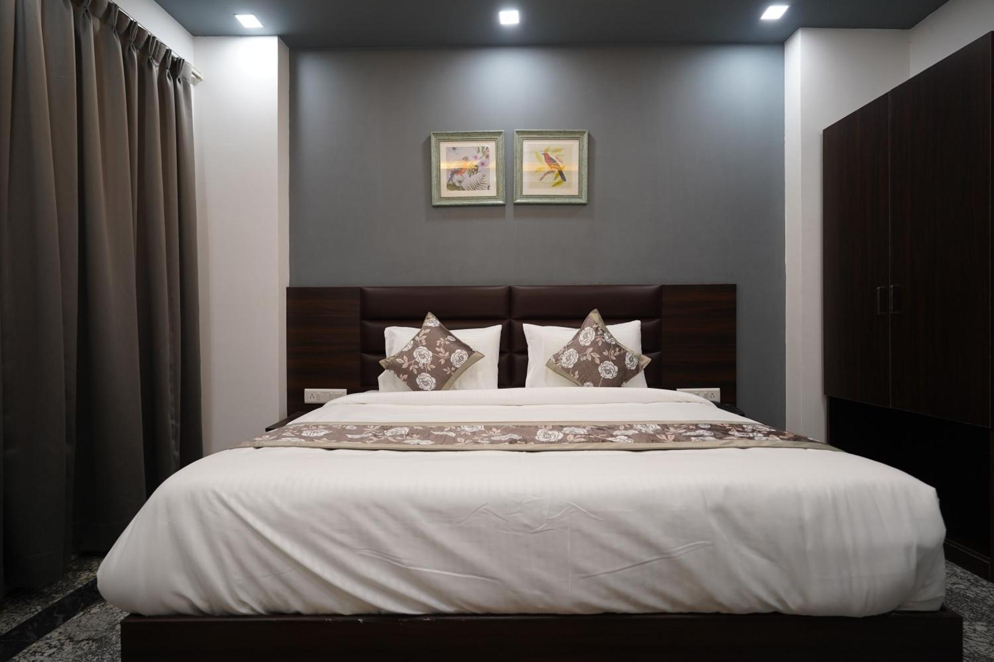 Posh Garden Inn Artemis Hospital Road Gurgaon Dış mekan fotoğraf