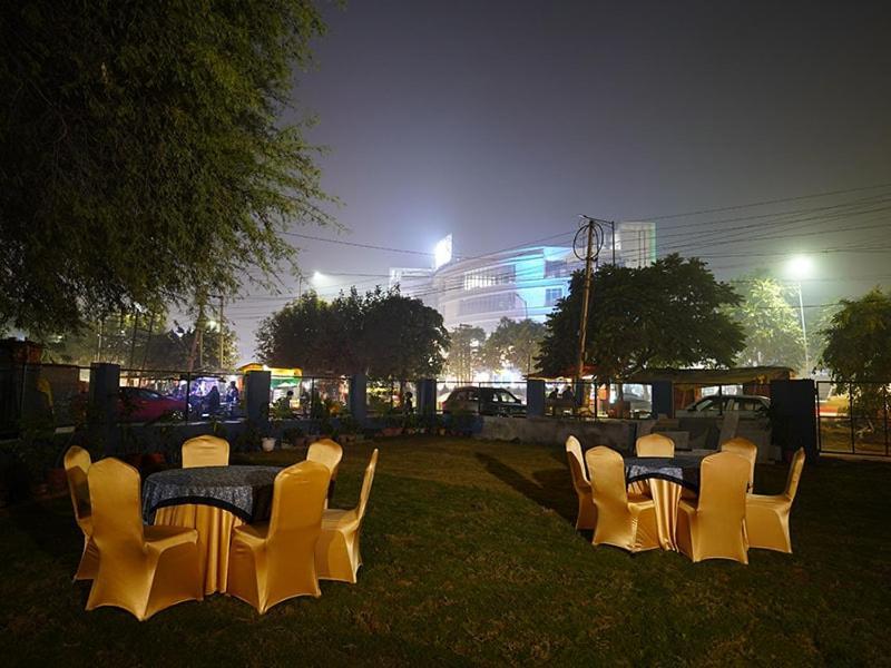 Posh Garden Inn Artemis Hospital Road Gurgaon Dış mekan fotoğraf